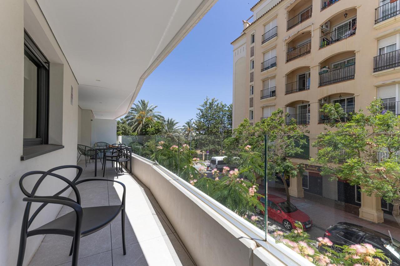 Stylish 2 Bedroom Apartment In Estepona Old Town Exterior photo